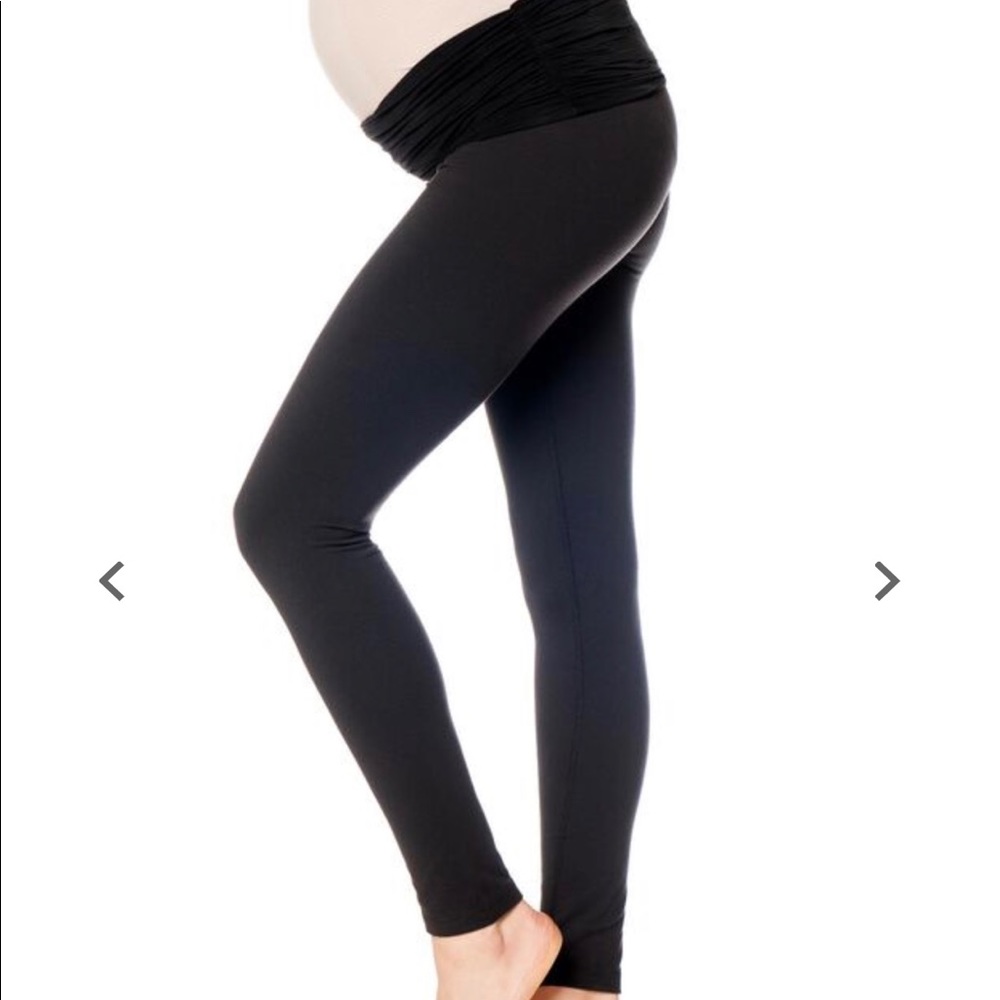 Beyond Yoga Black Maternity Leggings